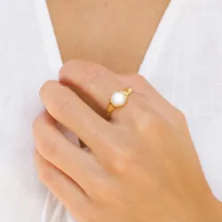 witte maansteen ring in verguld messing - Eliné