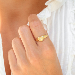 letter v zirkoon ring in verguld messing