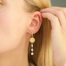 lange bloem ketting oorbellen in verguld messing - Eliné